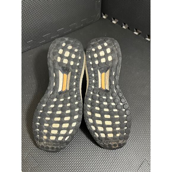 Adidas Women's UltraBOOST‎ DNA Slip-On Running Sneakers Black Size 6 - Picture 5 of 7